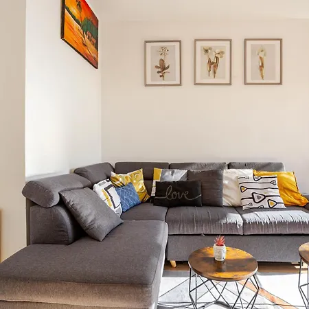 Apartment Comfy Flat For 8 Guests With On View Eiffel Tower Villejuif